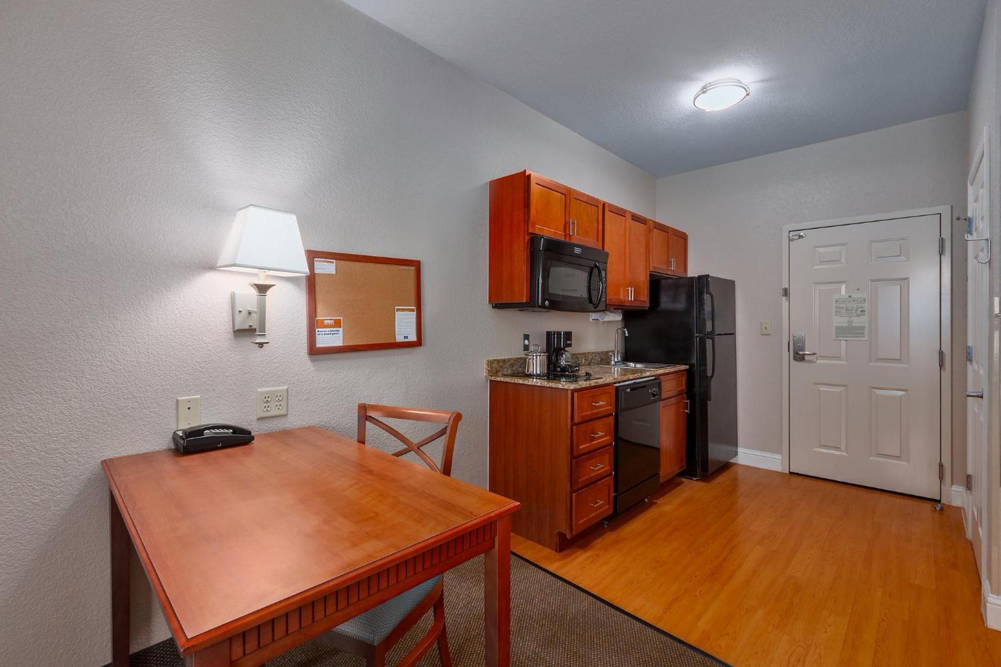 Candlewood Suites Decatur Medical Center By Ihg Exteriör bild